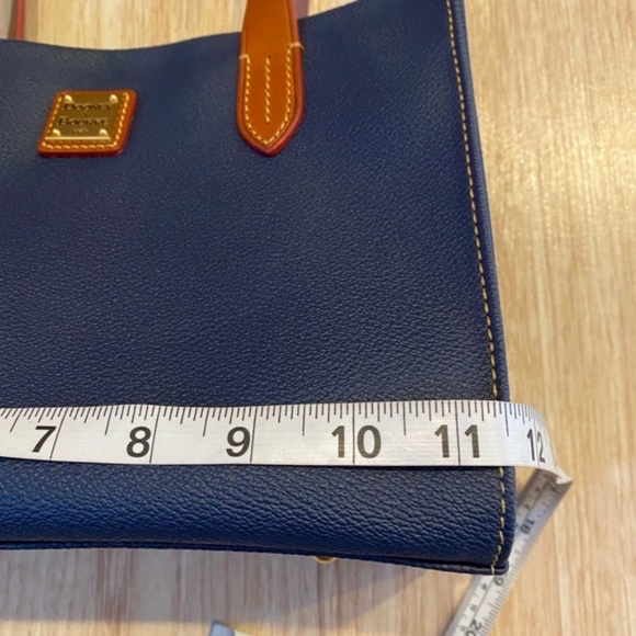 Dooney & Bourke squared blue/brown satchel - Picture 10 of 16